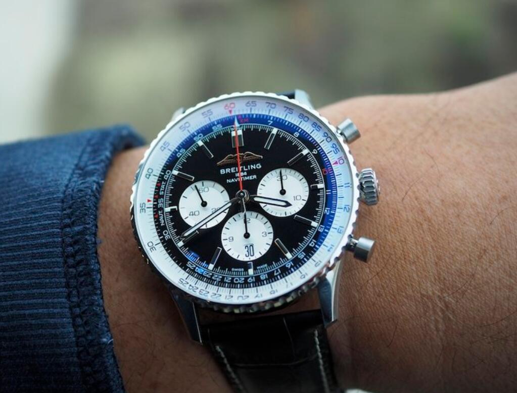 Breitling Blackbird Replica Watches